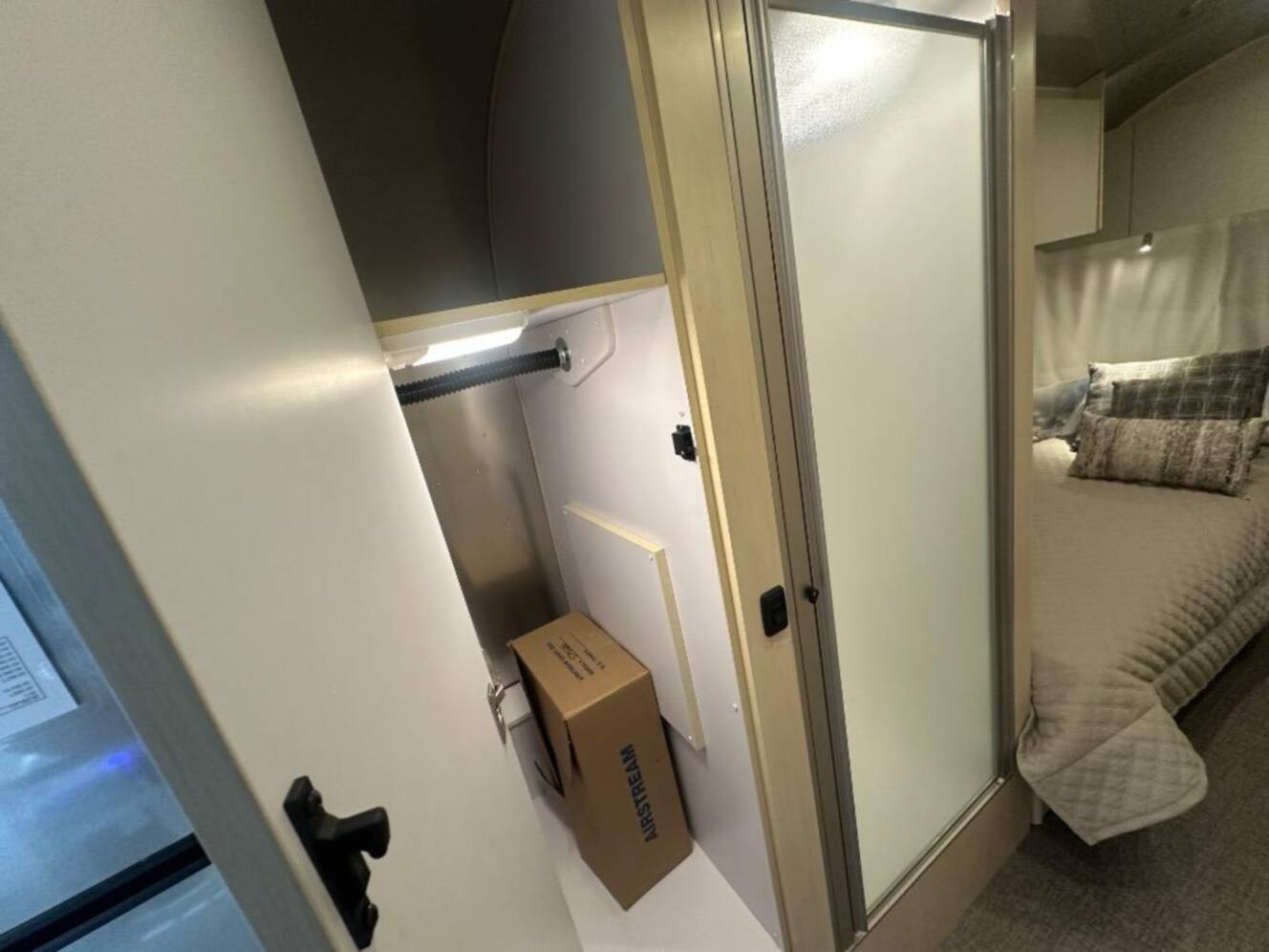 A photo of this 2026 Airstream Flying Cloud 25FB Twin Hatch With Solar and Lithium