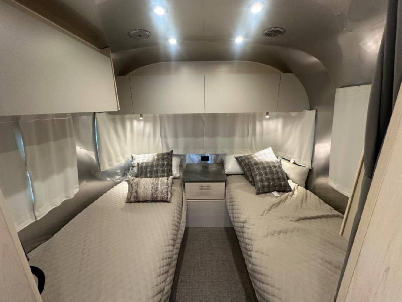A photo of this 2026 Airstream Flying Cloud 25FB Twin Hatch With Solar and Lithium