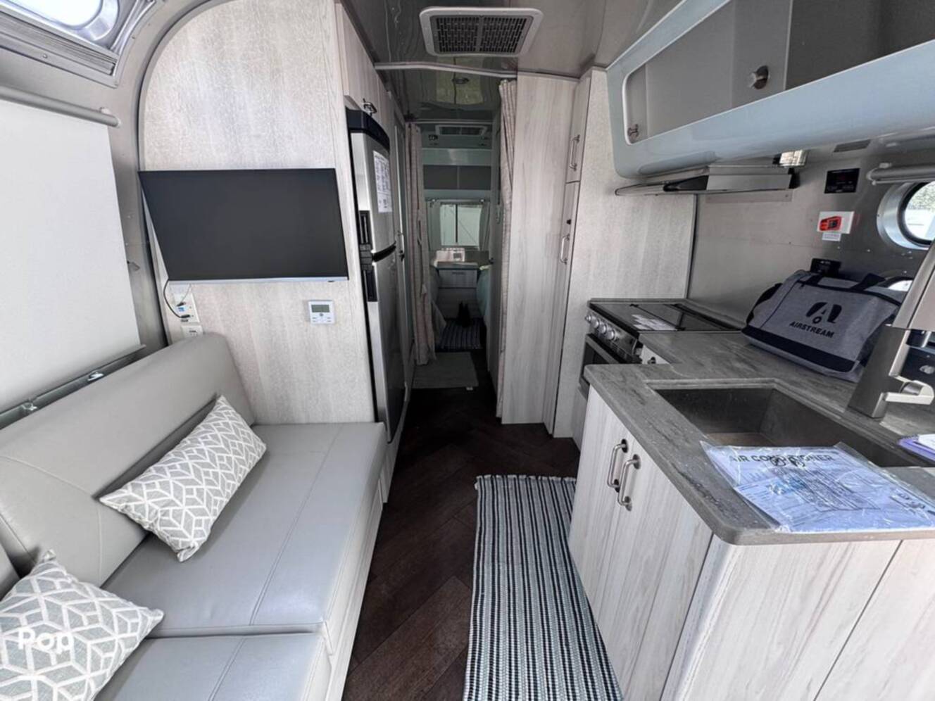 A photo of this 2025 Airstream International 25FB Twin