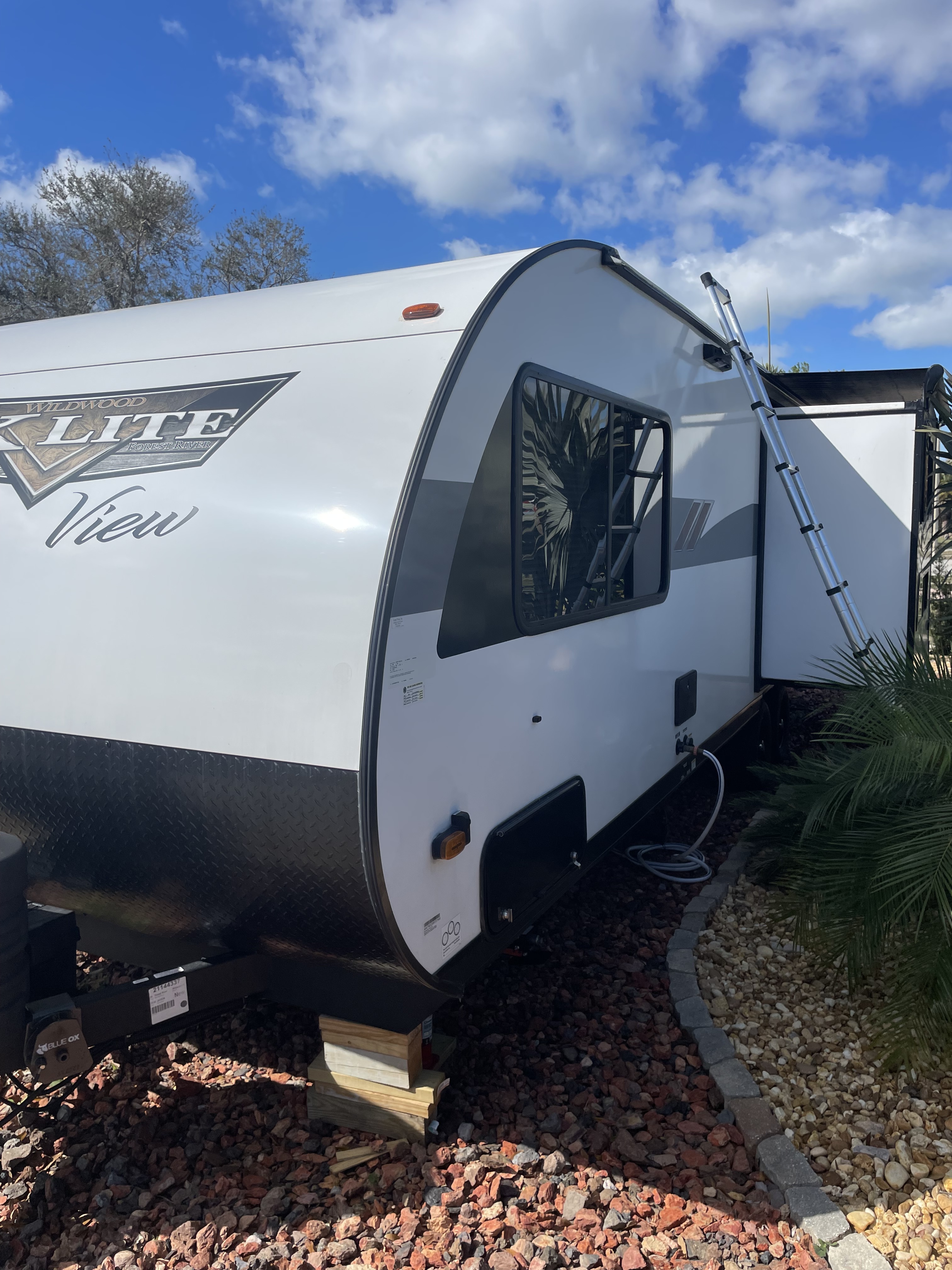 2024 Forest River WILDWOOD X-LITE 24VIEW RV