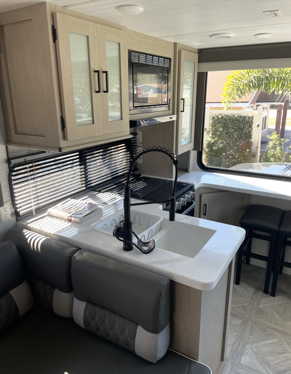 2024 Forest River WILDWOOD X-LITE 24VIEW in tarpon springs FL
