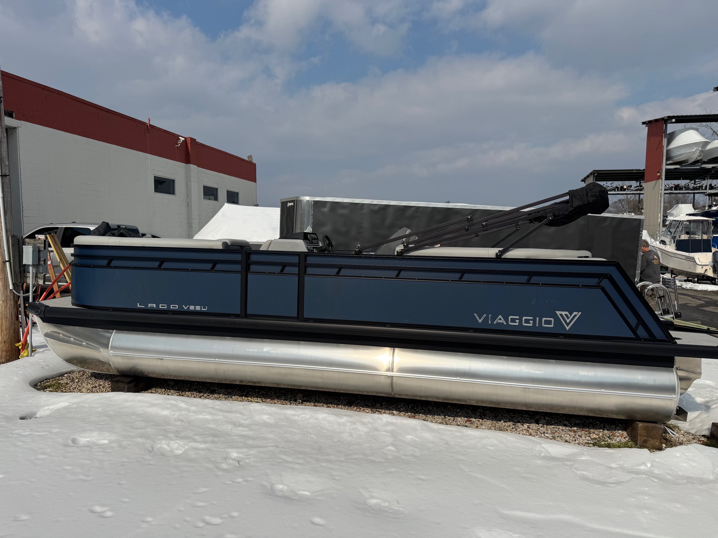 2025 Viaggio V22U TRI-TOON in essex MD