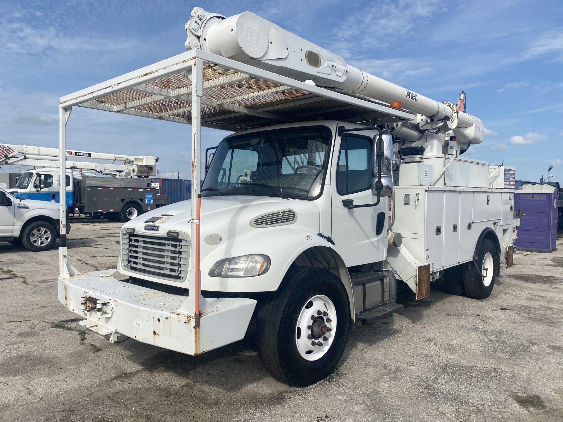 2016 FREIGHTLINER BUSINESS CLASS M2 106 in Houston, TX