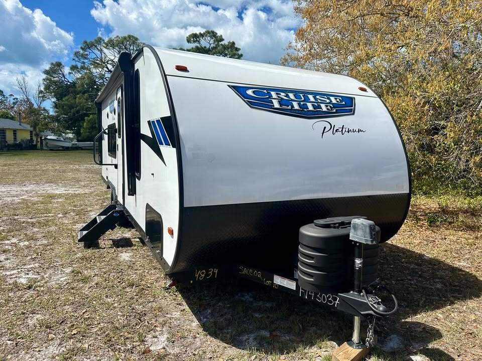 2023 Forest River CRUISE LITE PLATINUM in bradenton FL