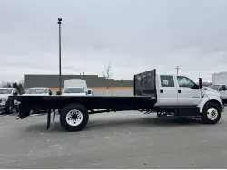 2025 FORD F650