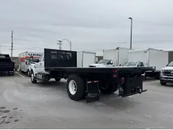 2025 FORD F650