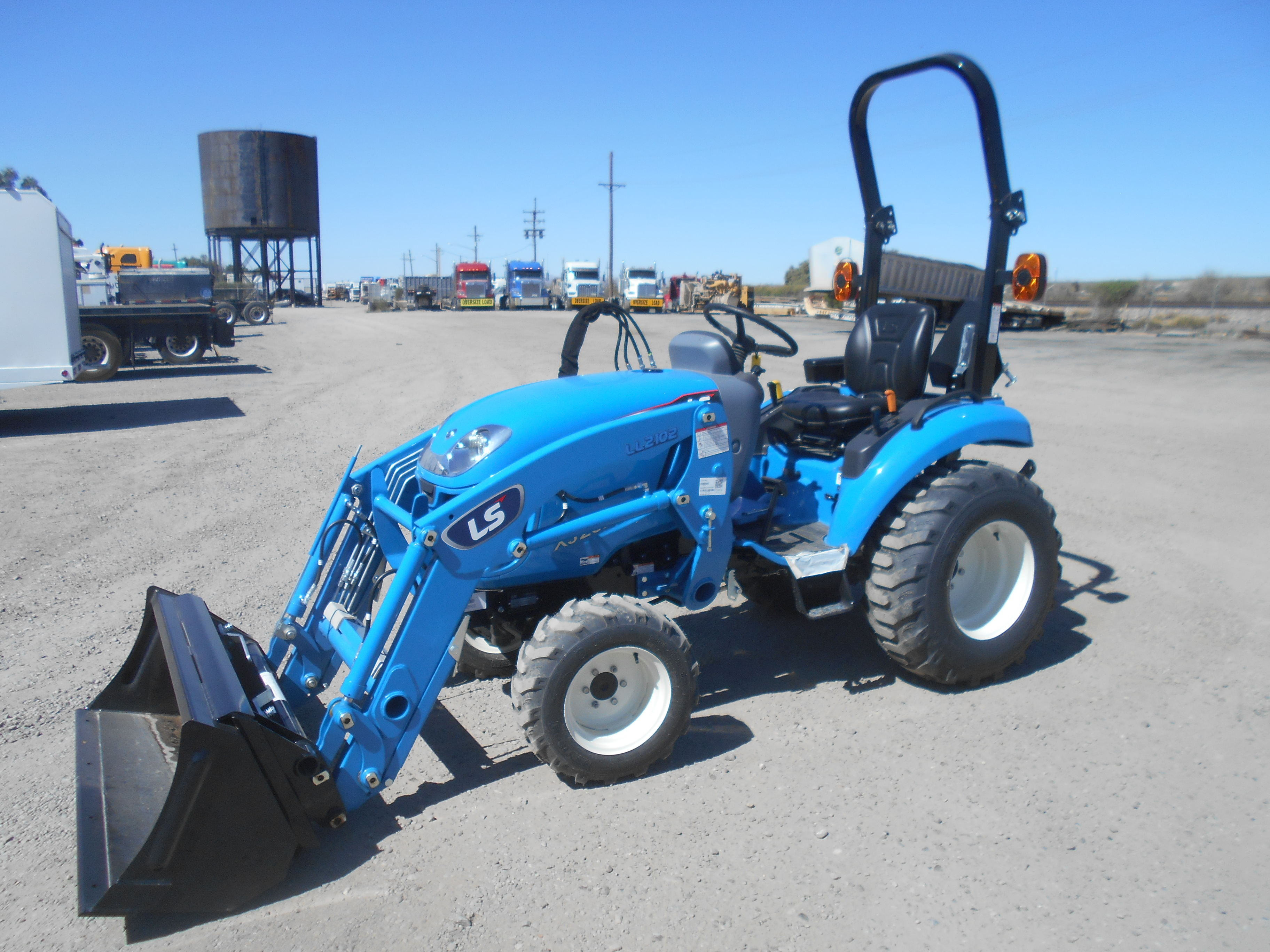 LS TRACTOR XJ2025H in Tucson, AZ