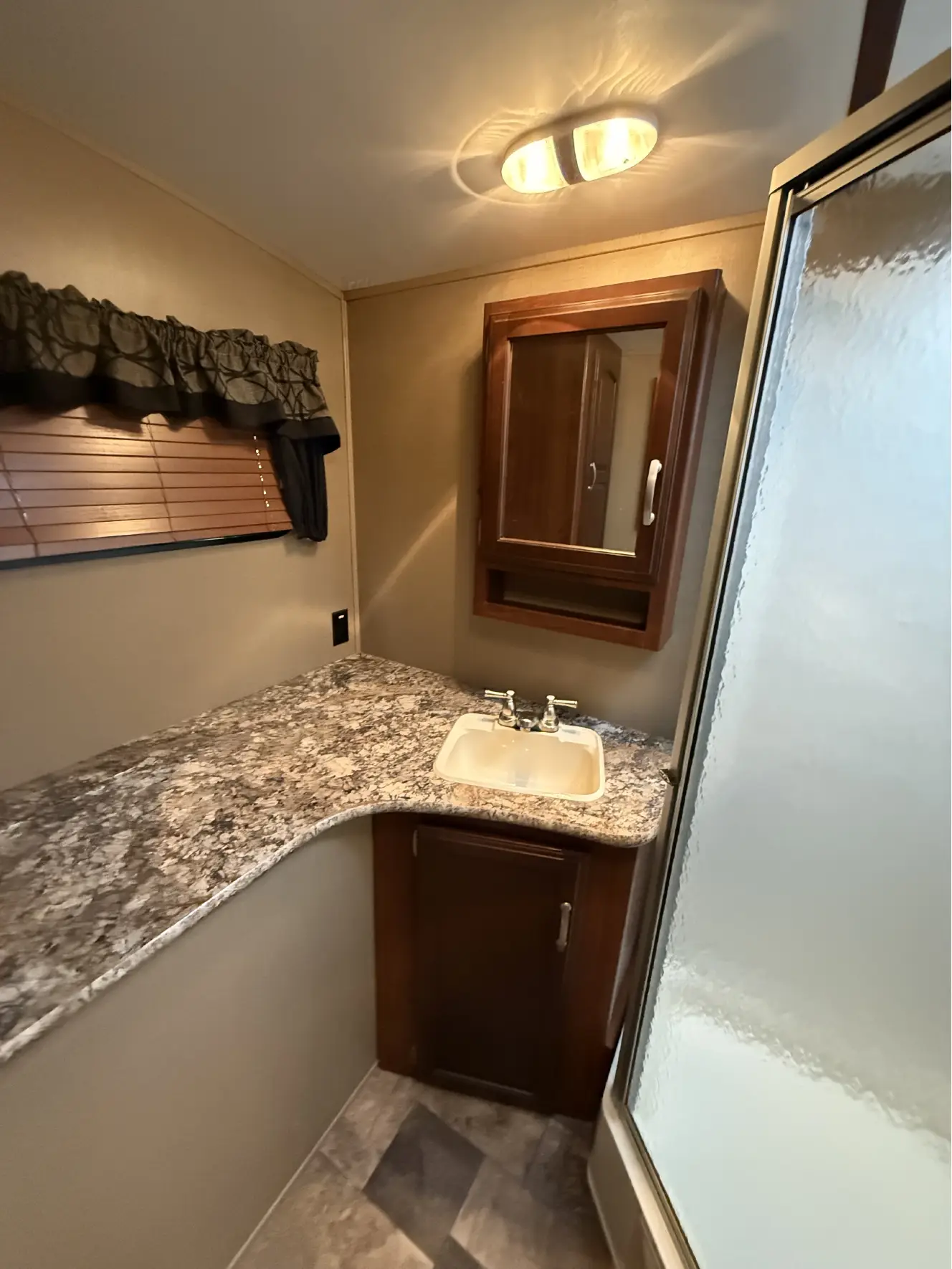 A photo of this 2015 Keystone OUTBACK SUPER-LITE 300RB