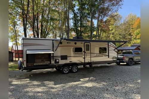 2015 Keystone OUTBACK SUPER-LITE 300RB in centerville PA