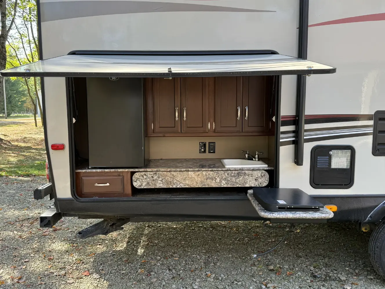A photo of this 2015 Keystone OUTBACK SUPER-LITE 300RB