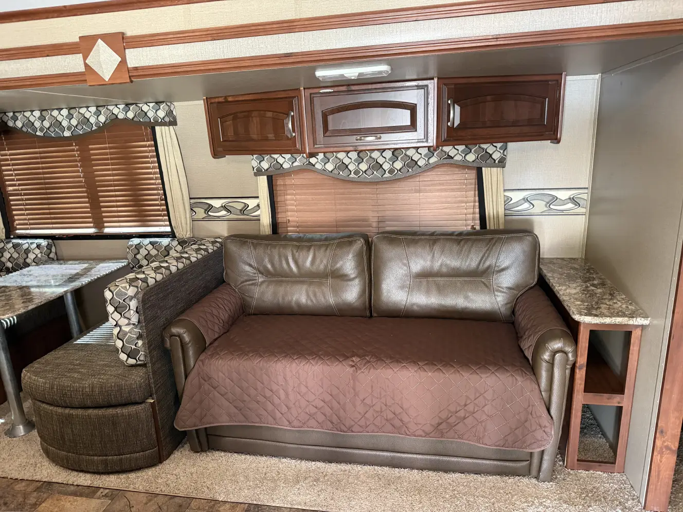 A photo of this 2015 Keystone OUTBACK SUPER-LITE 300RB