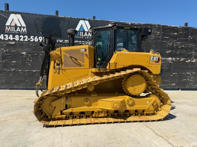 2022 CATERPILLAR D6 LGP in Sutherlin, VA