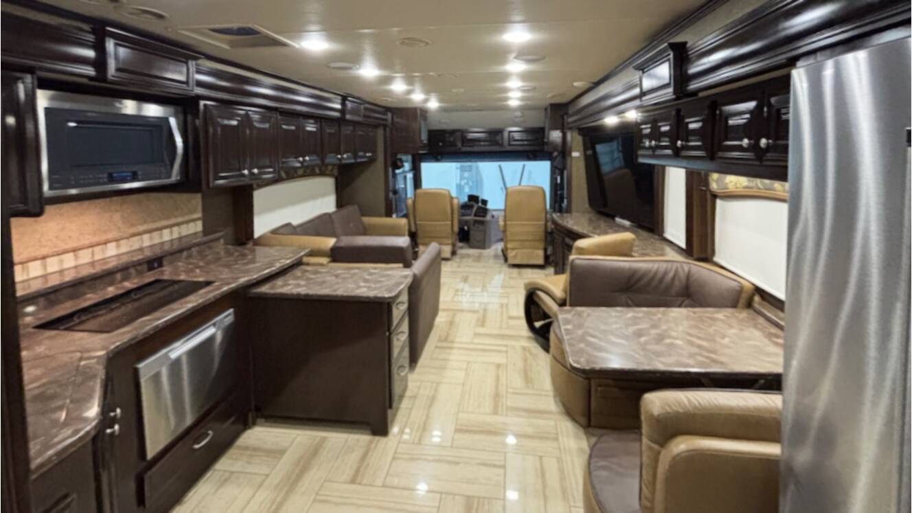 A photo of this 2015 Thor Motor Coach TUSCANY 45AT