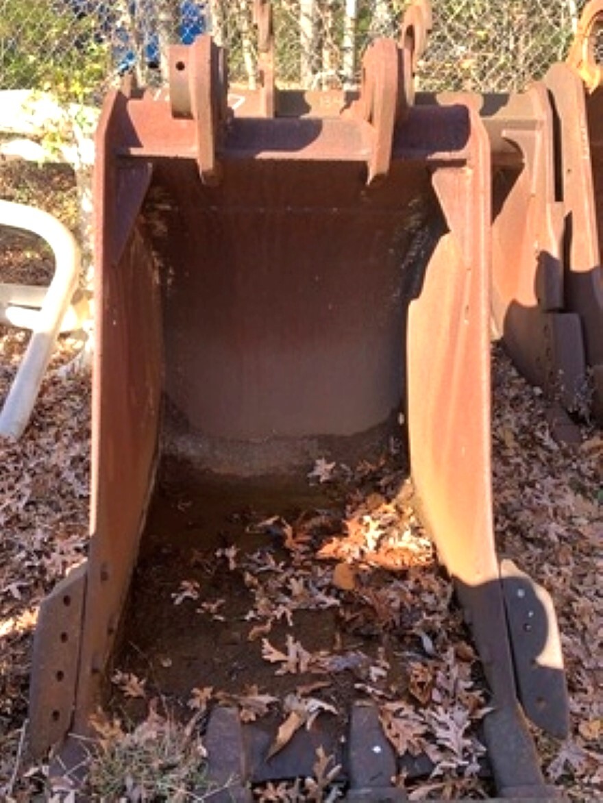 CATERPILLAR 322L in Mount Holly, NJ