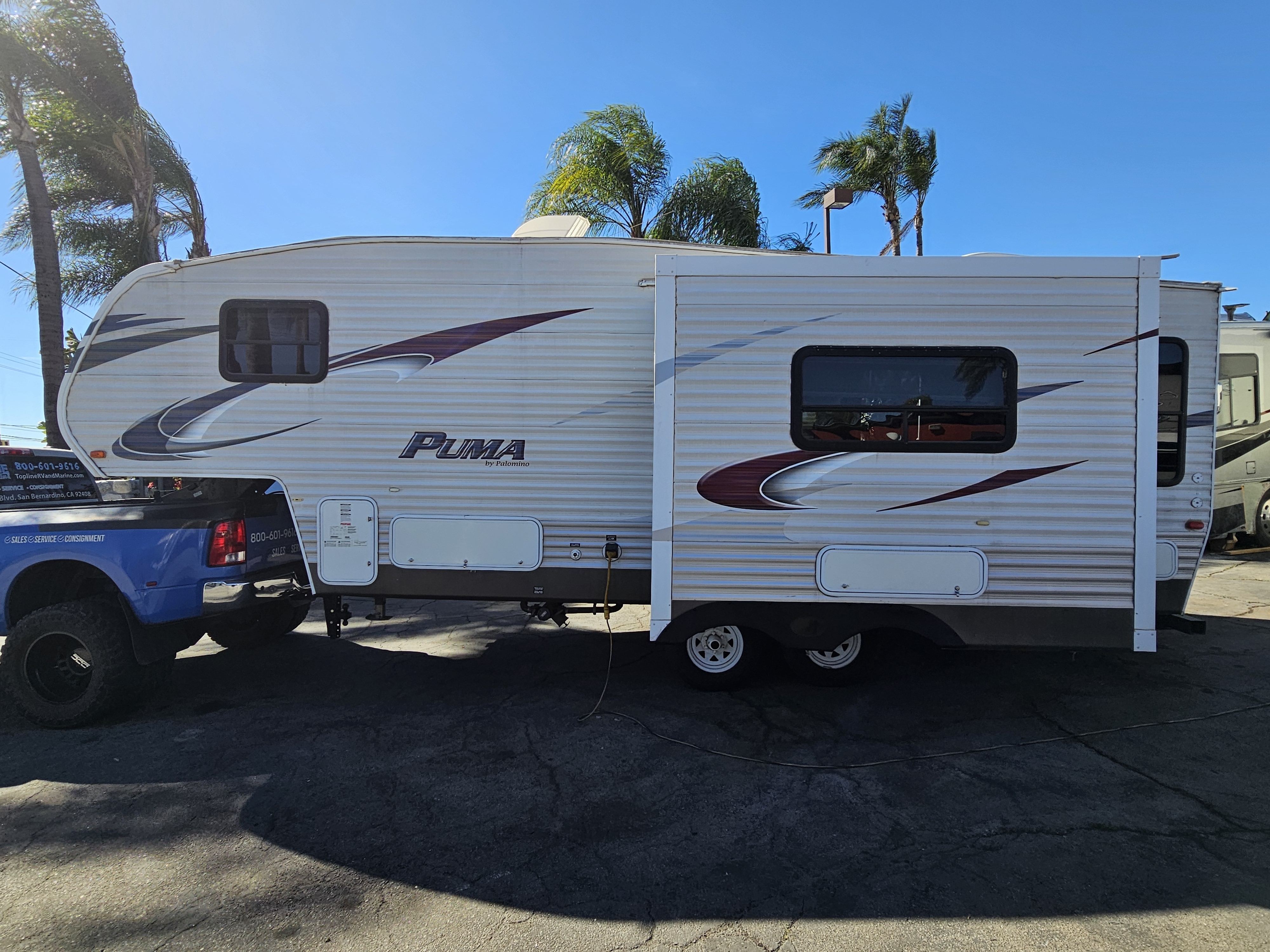 2013 Palomino PALOMINO PUMA 253FBS  in san bernardino CA