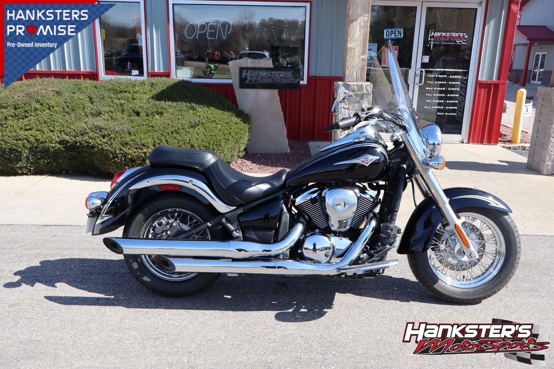 2011 Kawasaki Vulcan® 900 Classic SE 900 CLASSIC in Janesville, WI