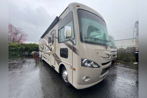 2015 Thor Motor Coach HURRICANE 34F in gresham OR