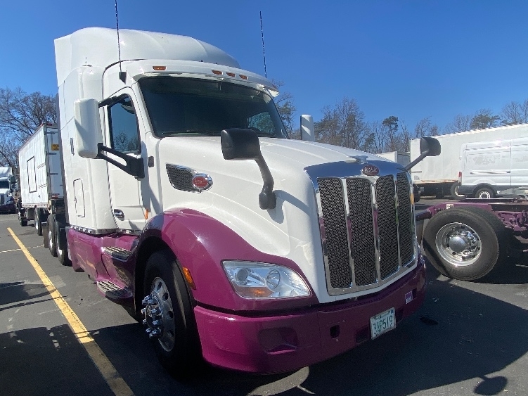2020 PETERBILT 579 in Jessup, MD