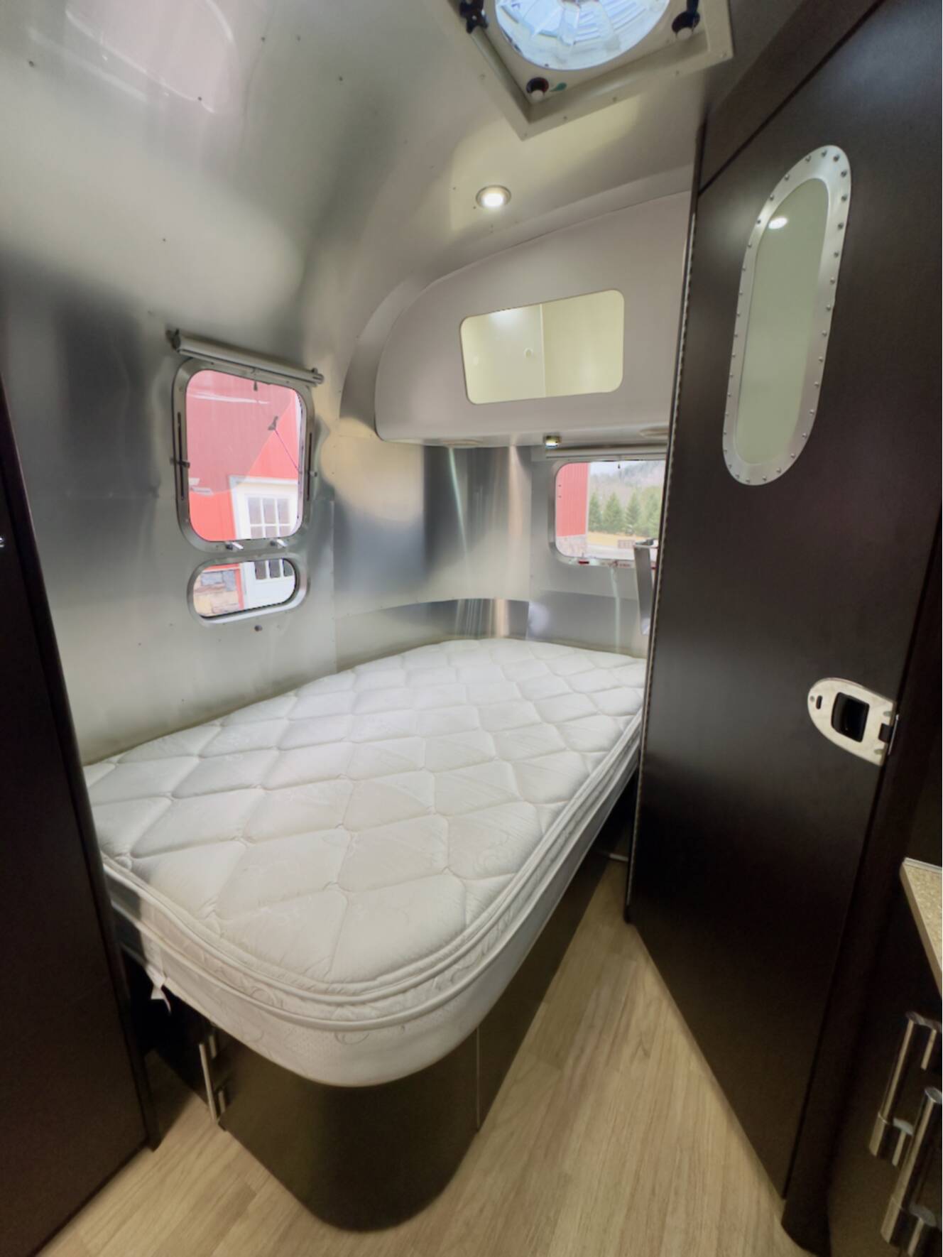 A photo of this 2013 Airstream INTERNATIONAL SIGNATURE 23D