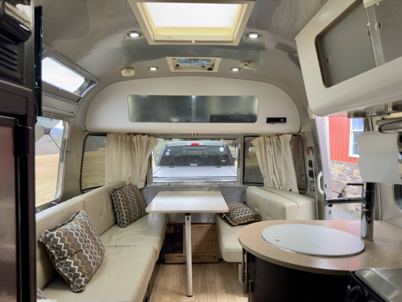 A photo of this 2013 Airstream INTERNATIONAL SIGNATURE 23D