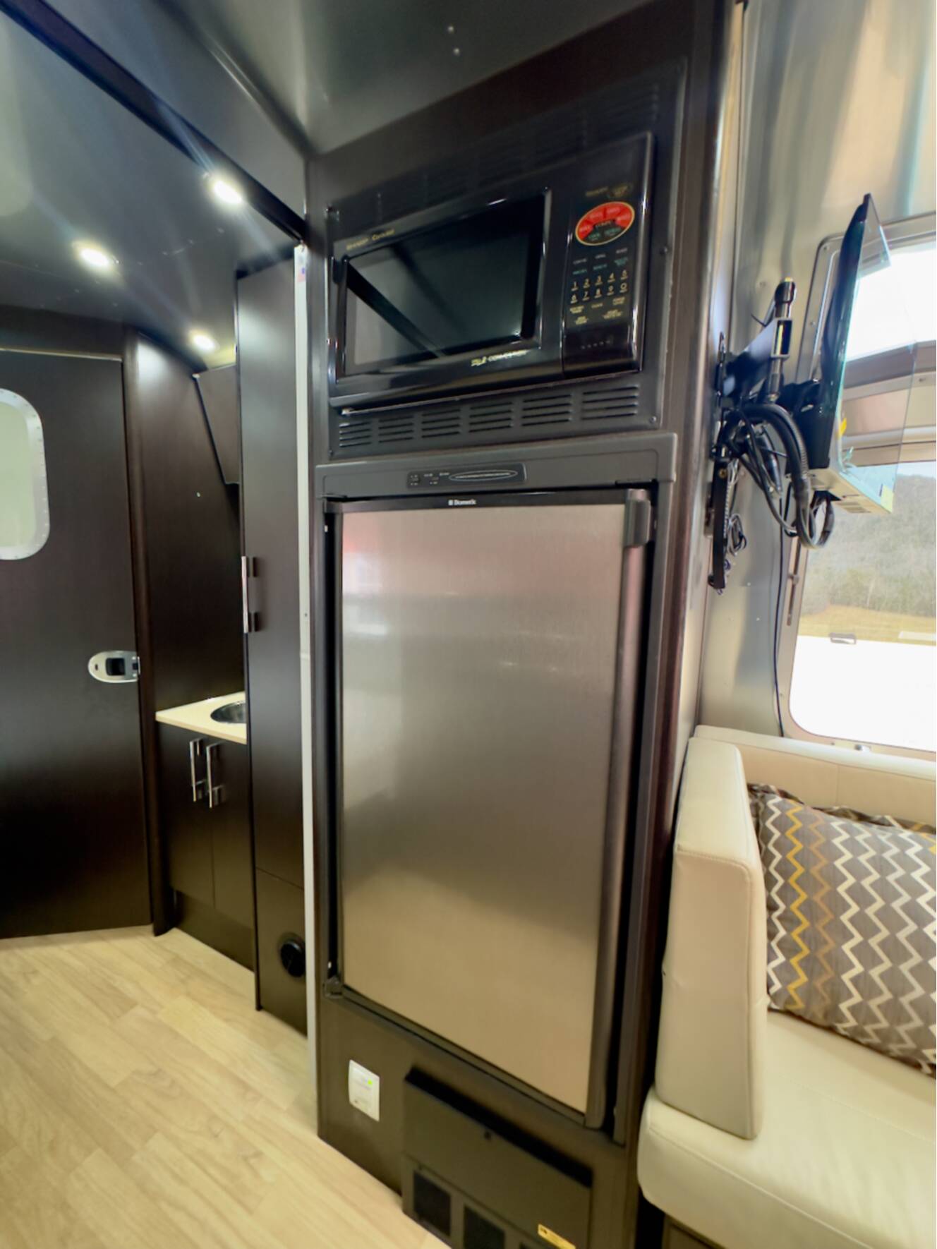 A photo of this 2013 Airstream INTERNATIONAL SIGNATURE 23D