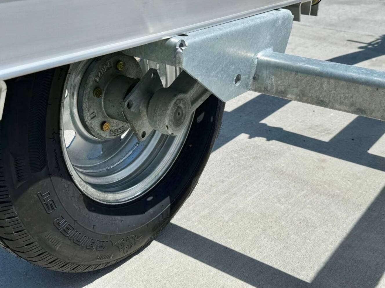 A photo of this 2025 Magic Tilt DWC2500