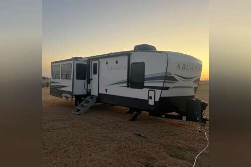 2022 Keystone ARCADIA 370RL in decatur TX