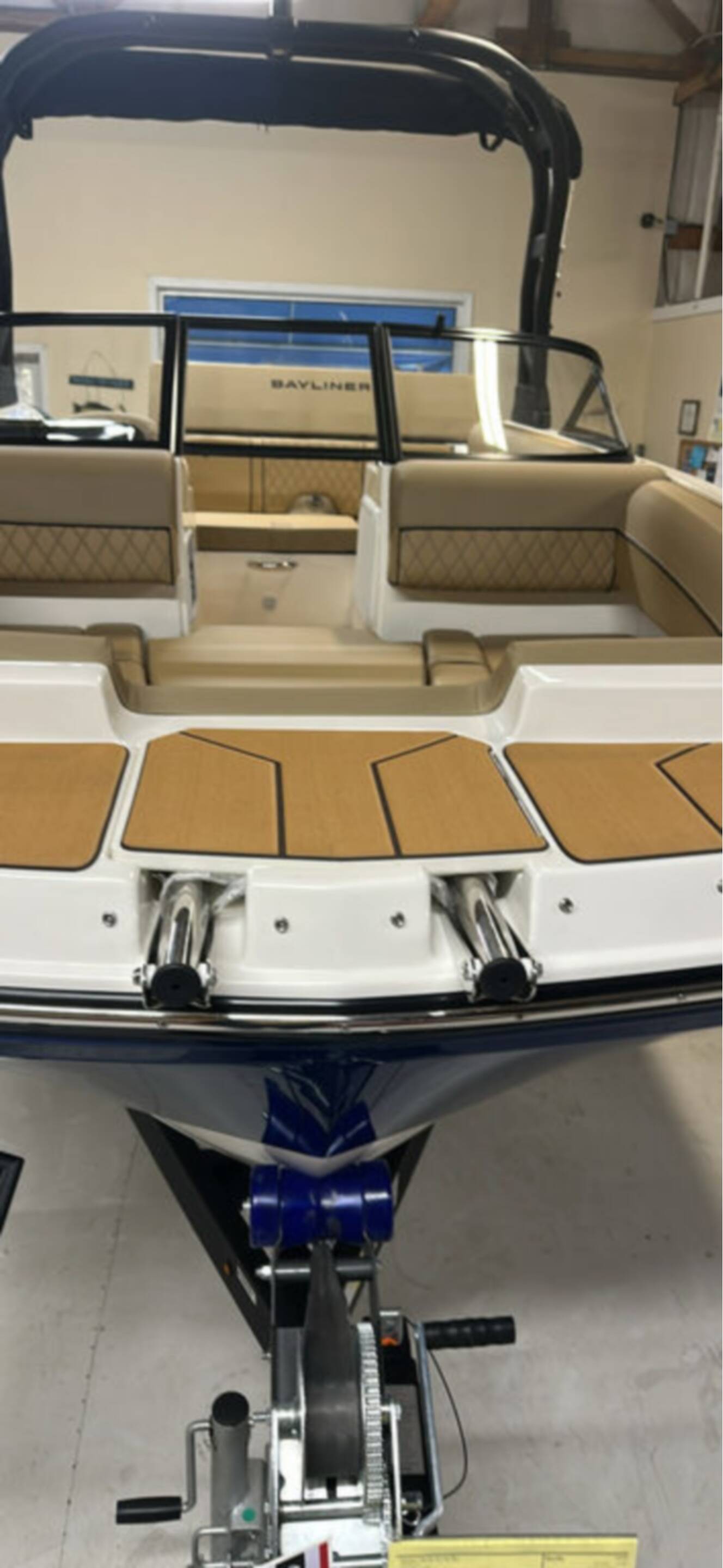 A photo of this 2025 Bayliner D20