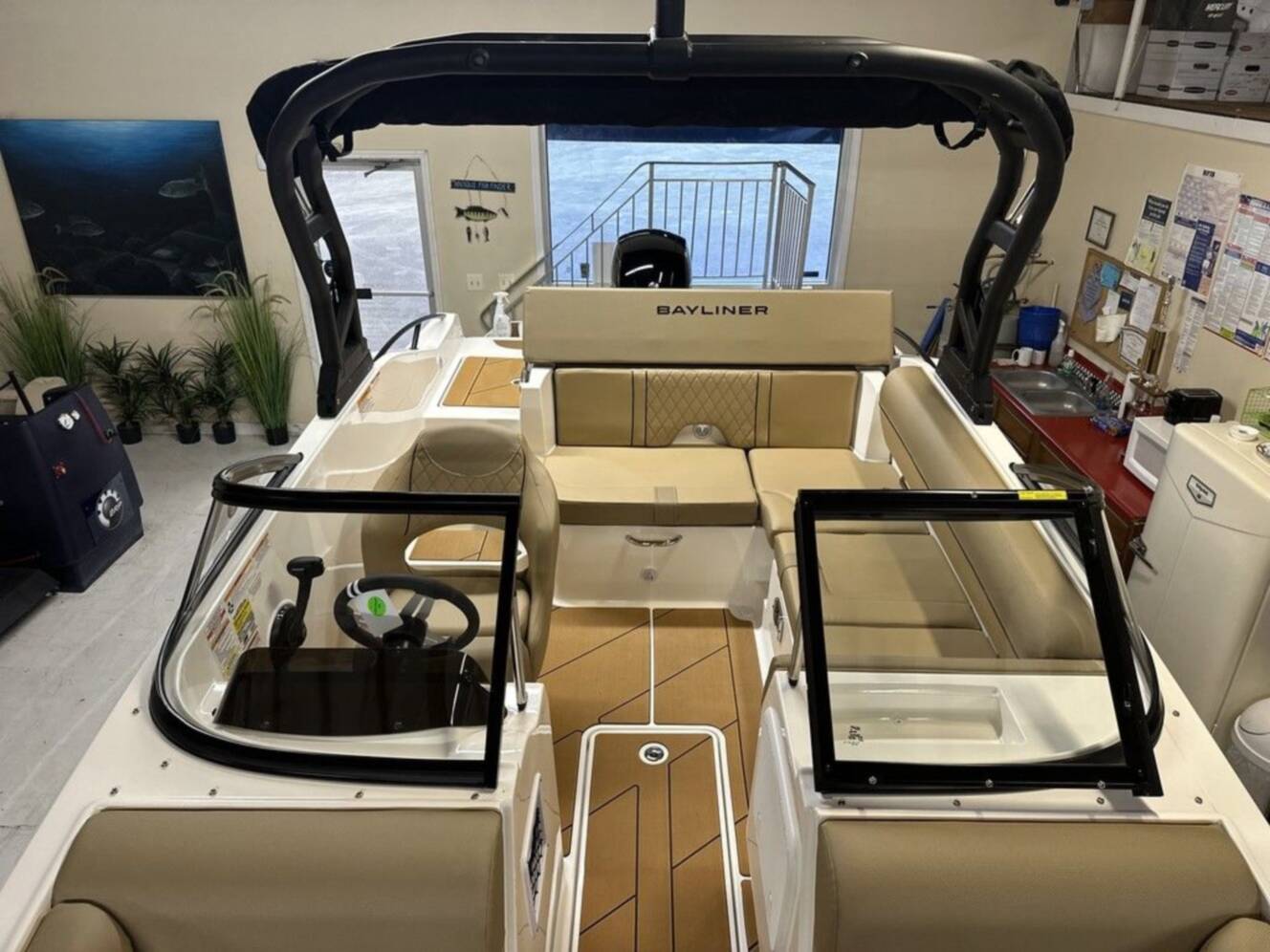 A photo of this 2025 Bayliner D20