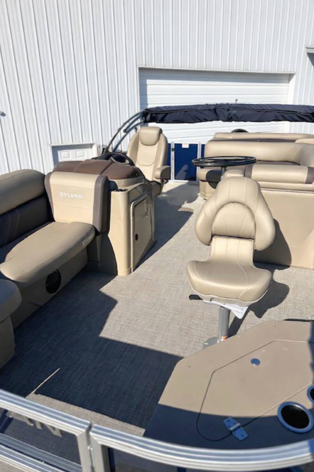 A photo of this 2025 Sylvan MIRAGE 8522 CRS DS
