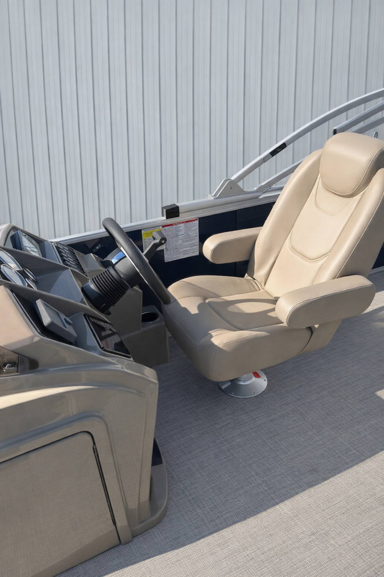 A photo of this 2025 Sylvan MIRAGE 8522 CRS DS
