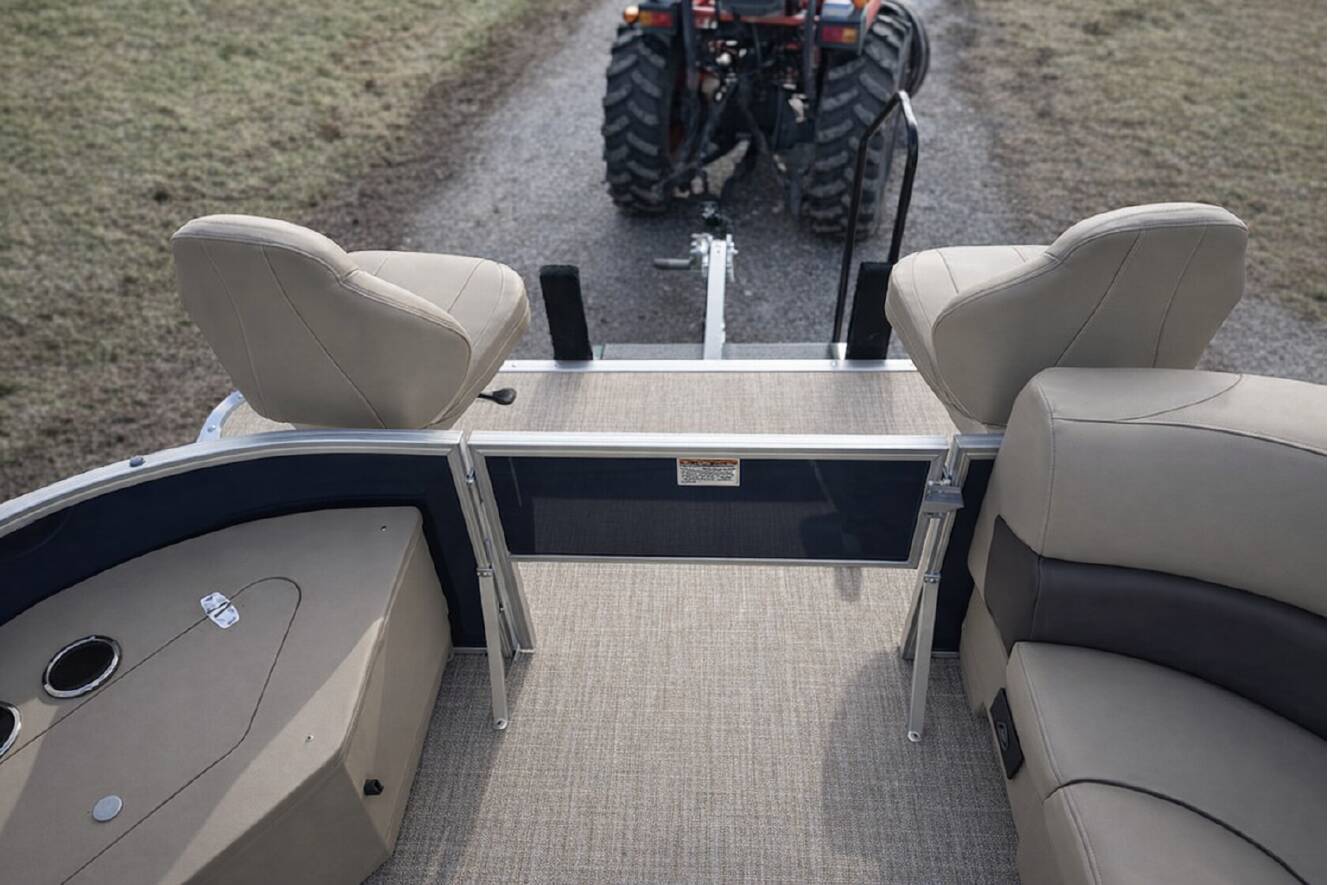 A photo of this 2025 Sylvan MIRAGE 8522 CRS DS