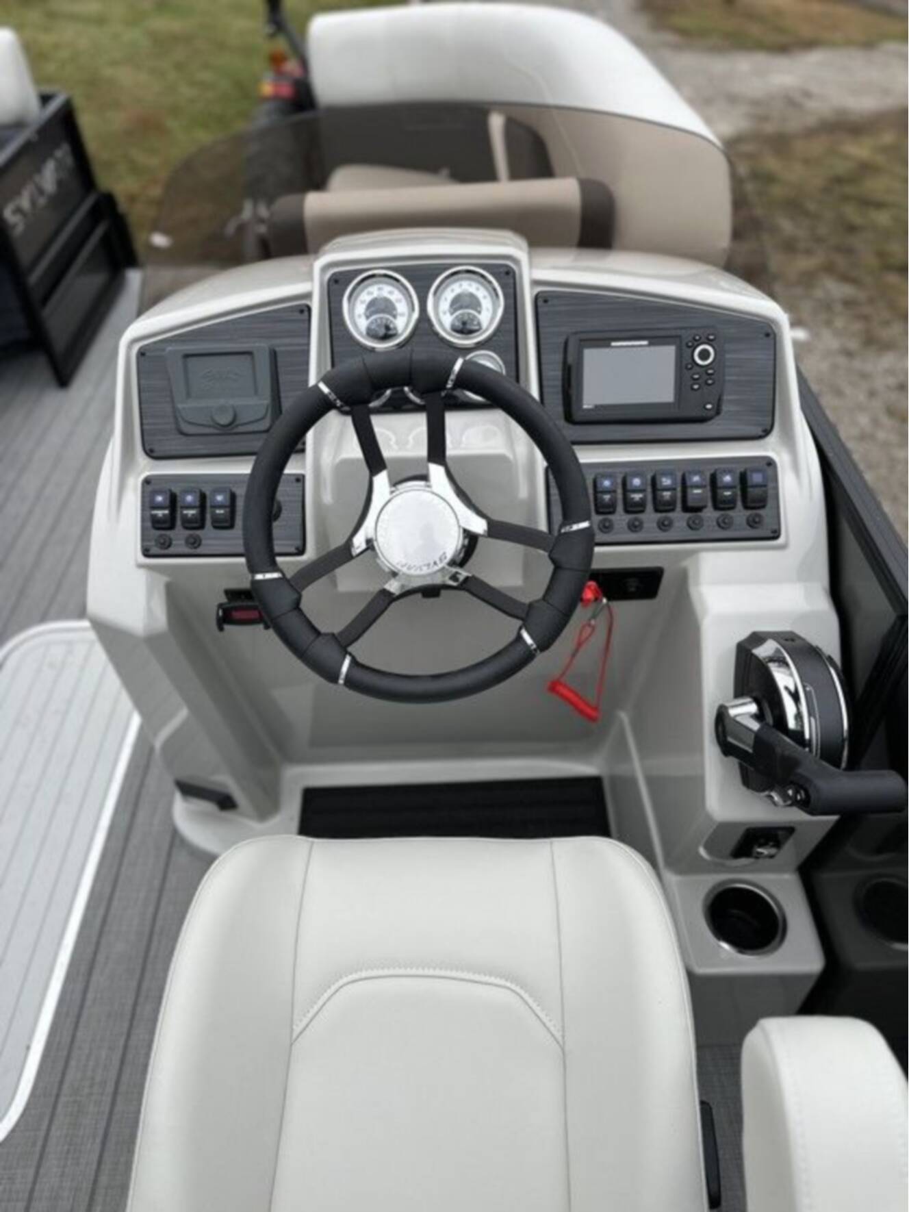 A photo of this 2025 Sylvan X3 DLZ Bar