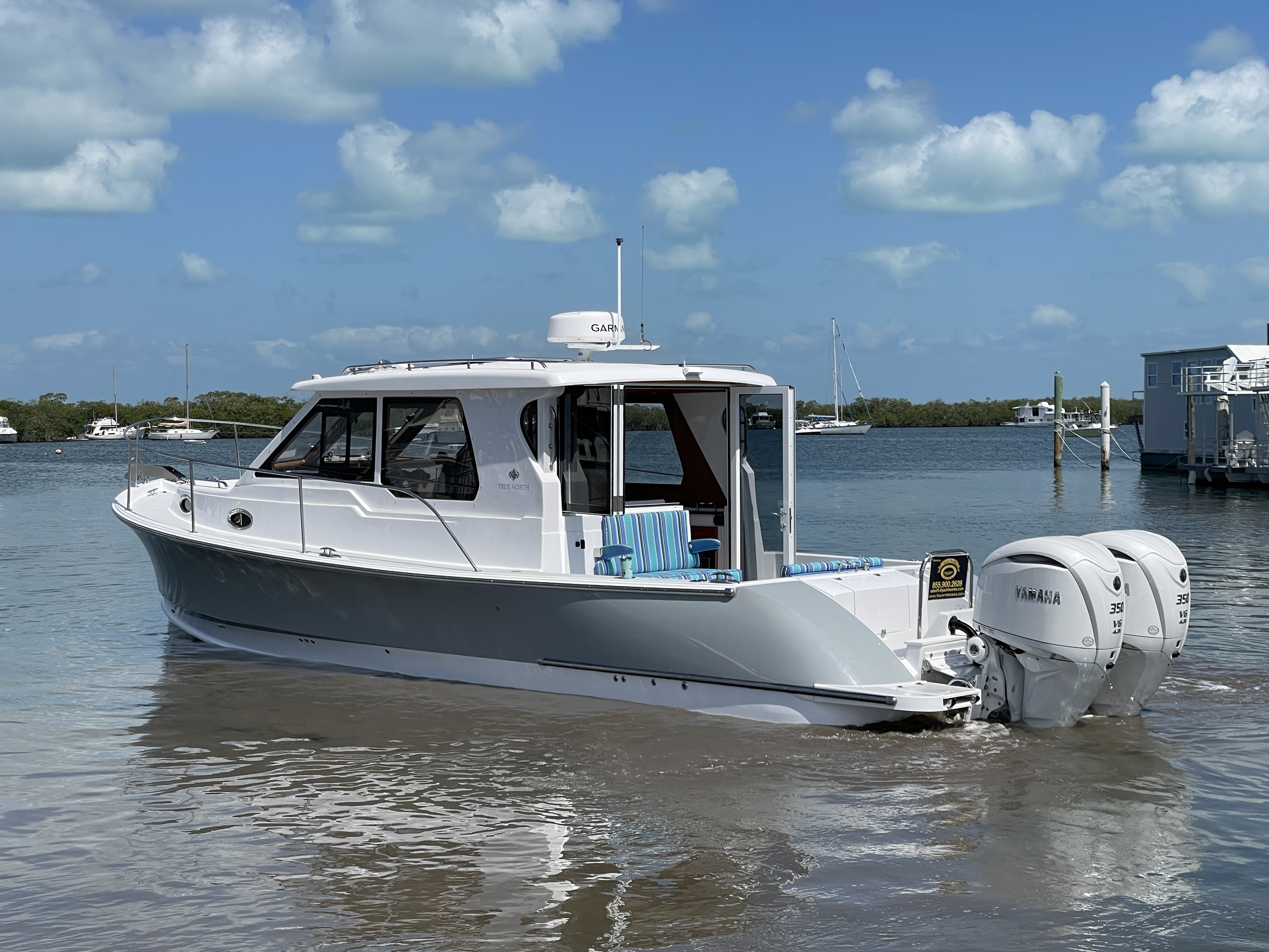 2025 True North 34 Outboard Express Express Cruiser Boat boat