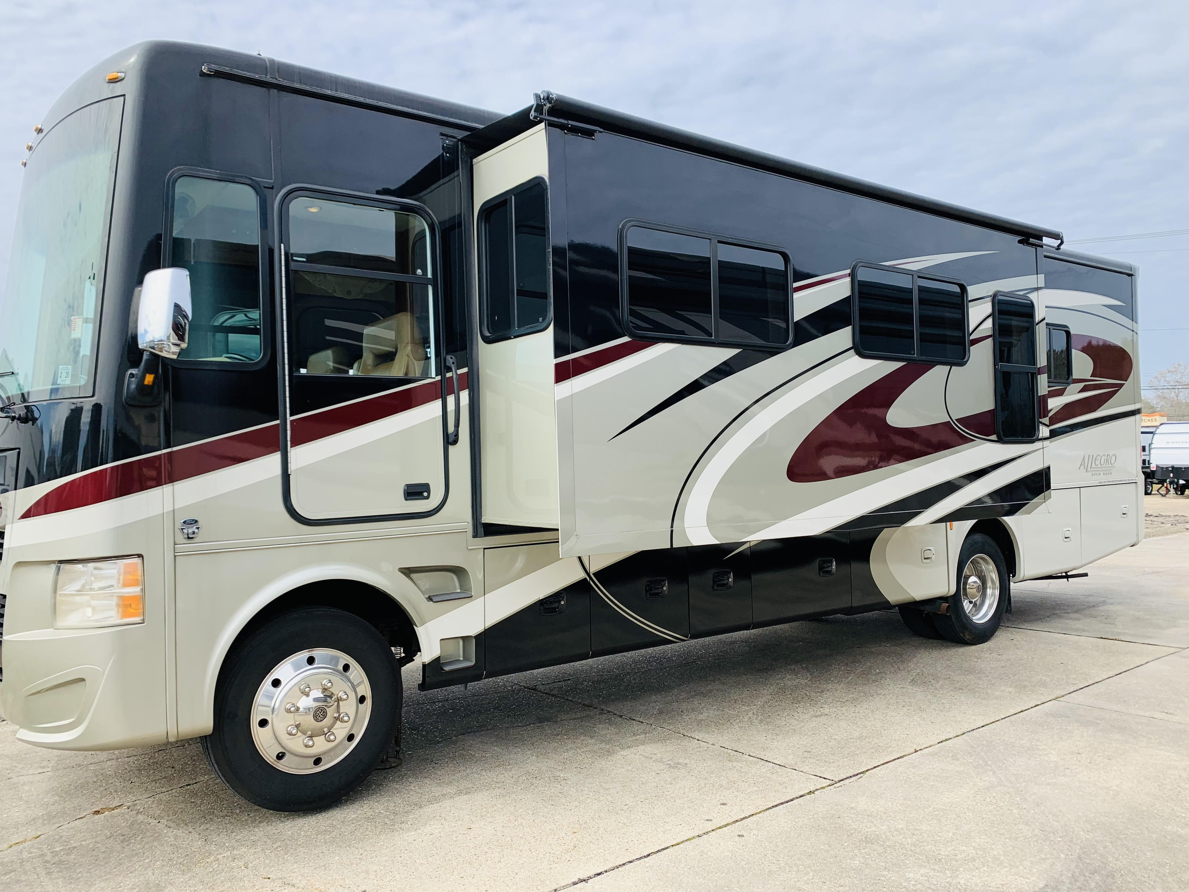 2015 Tiffin Motorhomes ALLEGRO OPEN ROAD 32 SA in holden beach NC