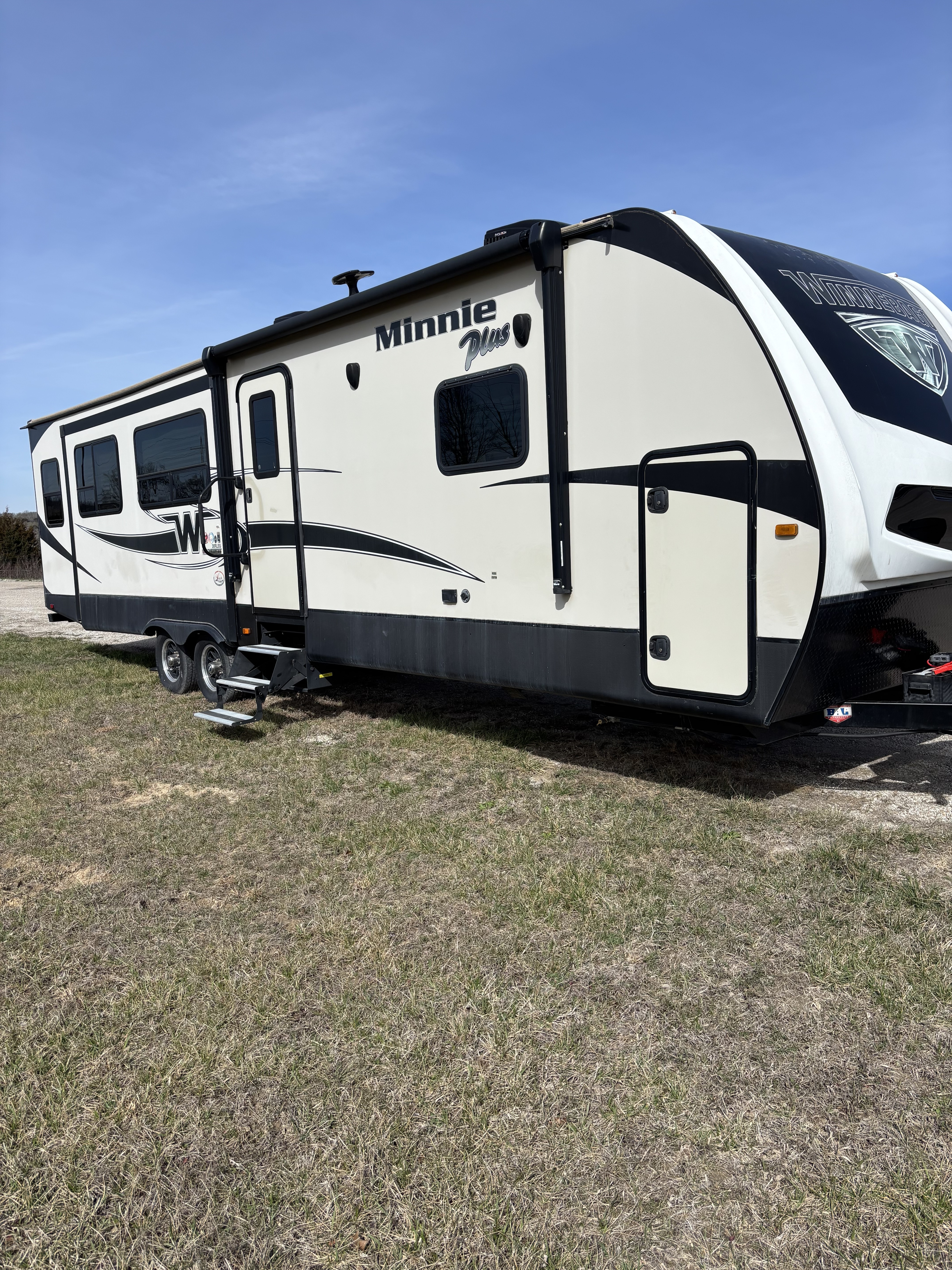 2019 Winnebago MINNIE 30RLSS in ozawkie KS