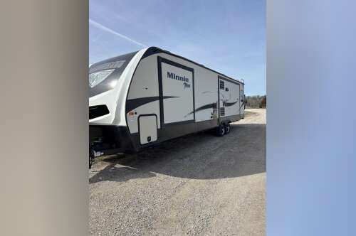2019 Winnebago MINNIE 30RLSS in ozawkie KS