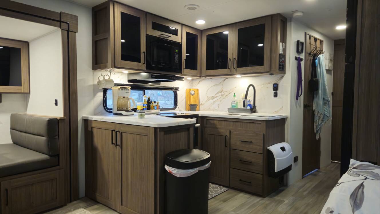 A photo of this 2024 Alliance Rv DELTA 321BH