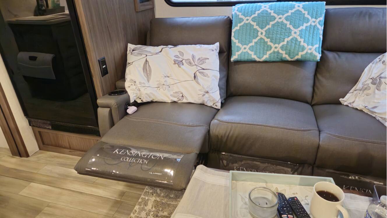 A photo of this 2024 Alliance Rv DELTA 321BH