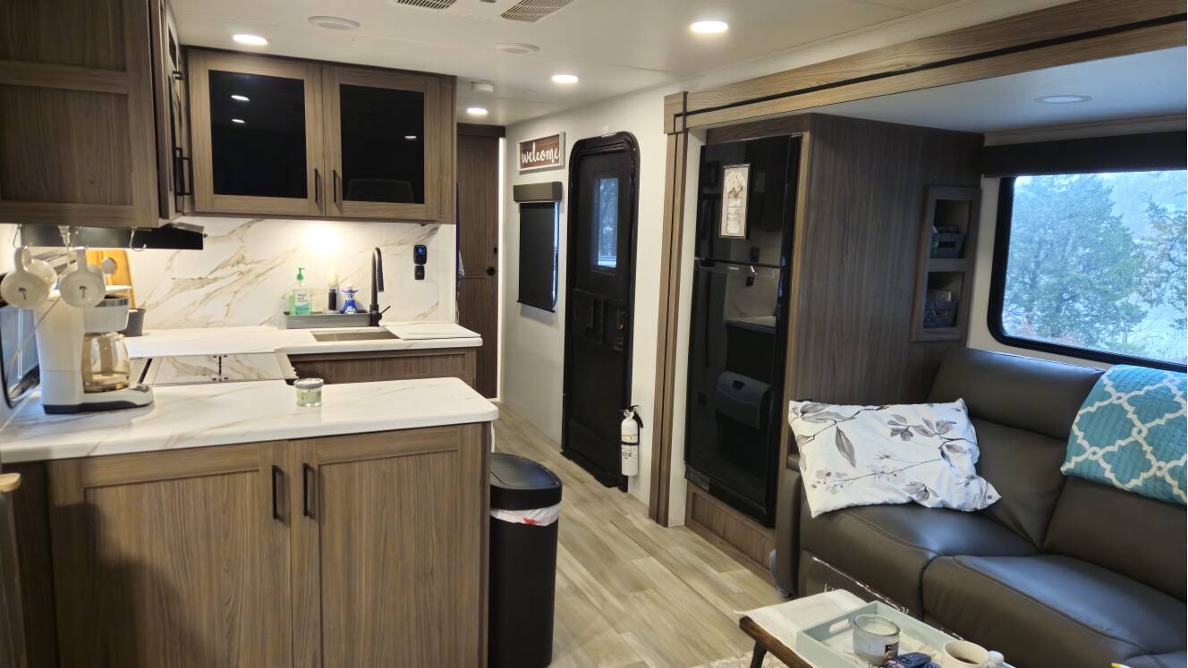 A photo of this 2024 Alliance Rv DELTA 321BH