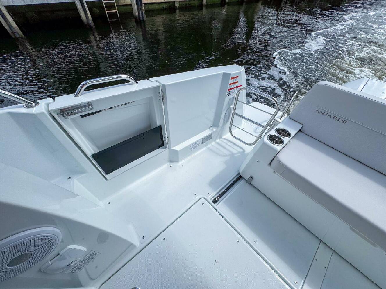 A photo of this 2026 Beneteau Antares 9