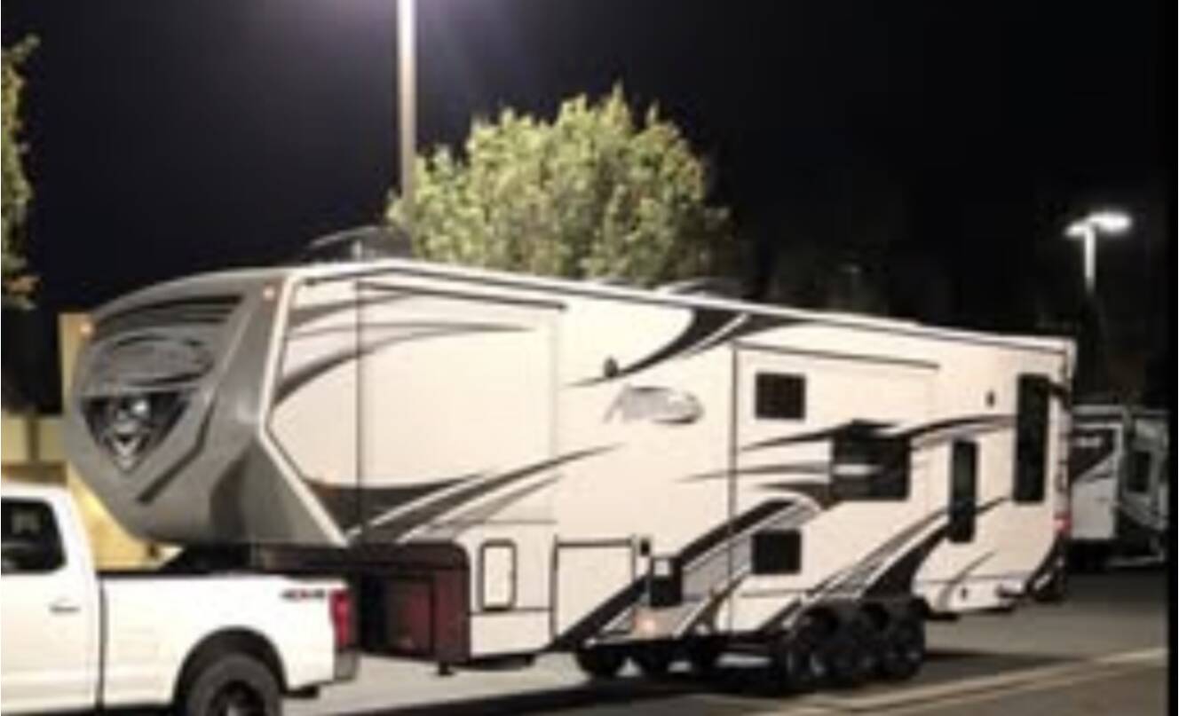 A photo of this 2020 Eclipse Recreational Vehicles ATTITUDE WIDE BODY 5TH WHEEL 3218 MM