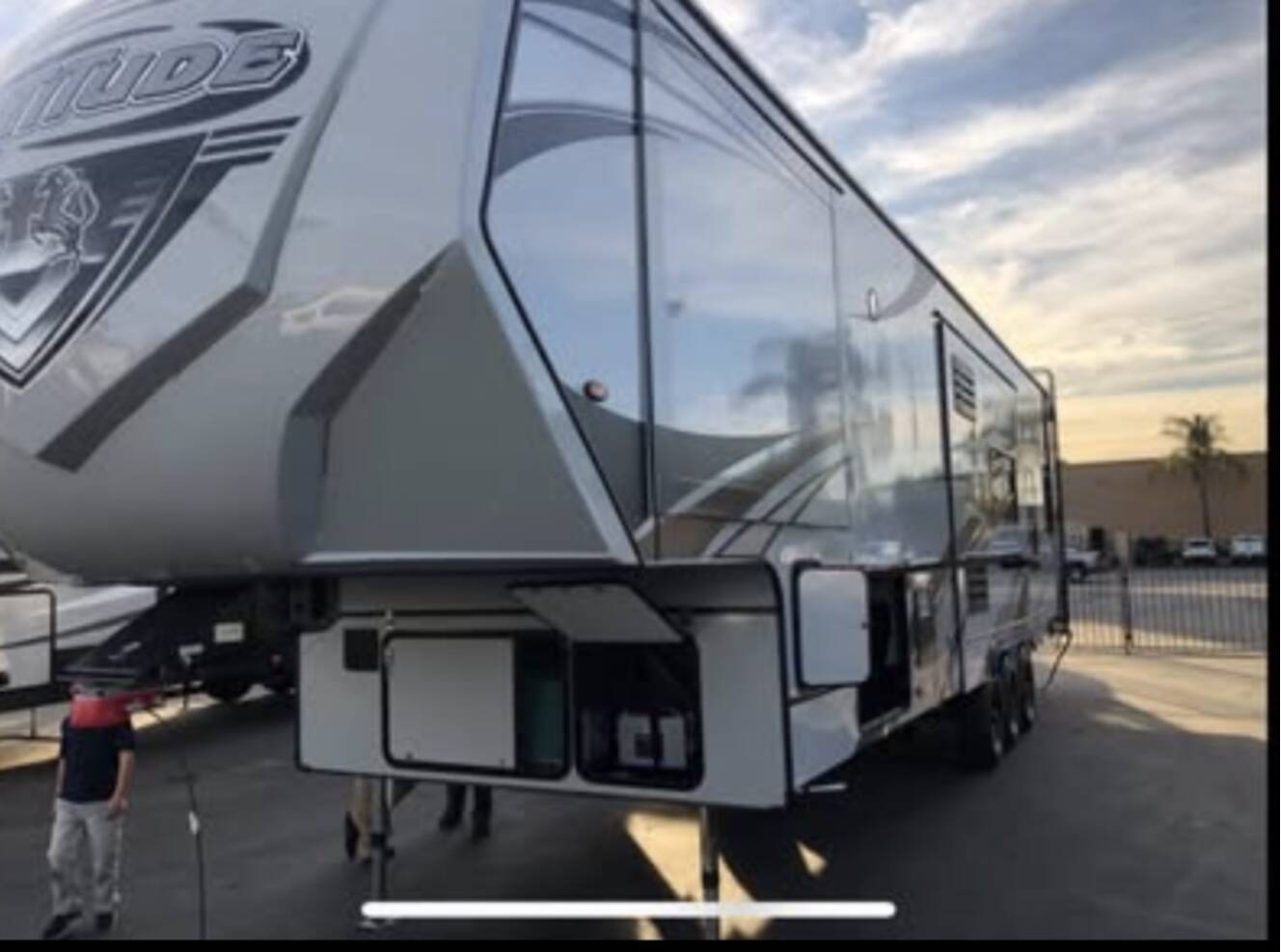 A photo of this 2020 Eclipse Recreational Vehicles ATTITUDE WIDE BODY 5TH WHEEL 3218 MM