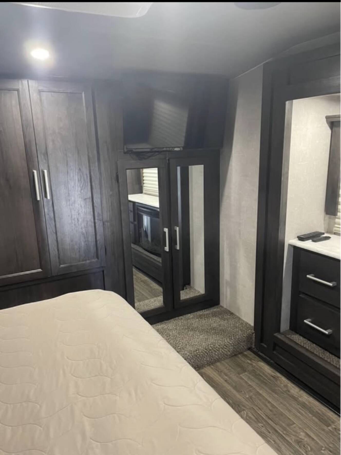 A photo of this 2020 Eclipse Recreational Vehicles ATTITUDE WIDE BODY 5TH WHEEL 3218 MM