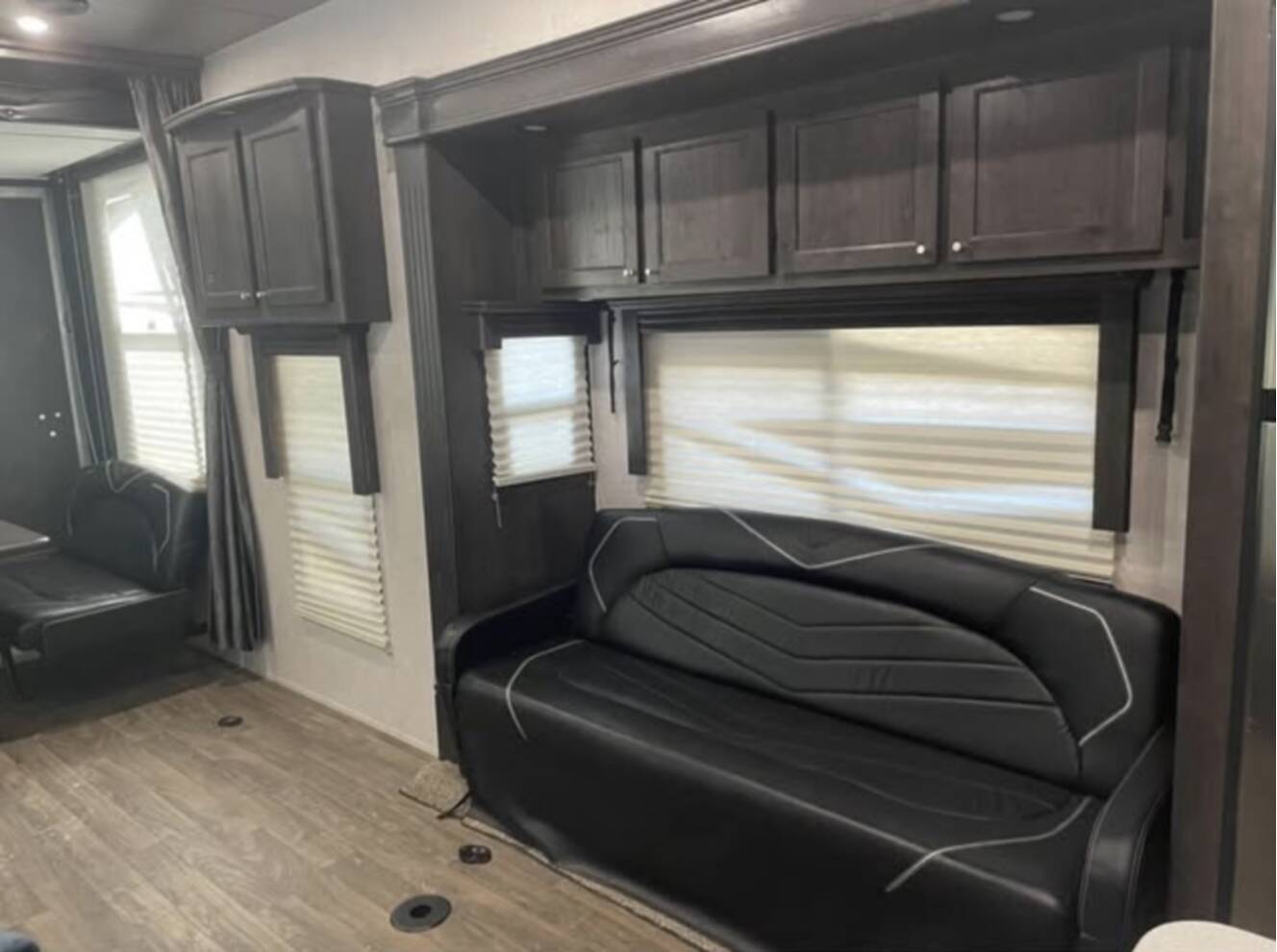 A photo of this 2020 Eclipse Recreational Vehicles ATTITUDE WIDE BODY 5TH WHEEL 3218 MM