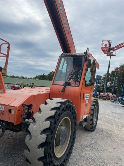 2017 SKYTRAK 6042 in Evansville, IN