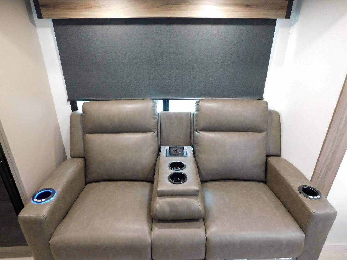 A photo of this 2026 K-Z CONNECT SE 211MKSE