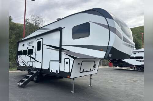 2023 Forest River ROCKWOOD SIGNATURE 2622RK in colton CA