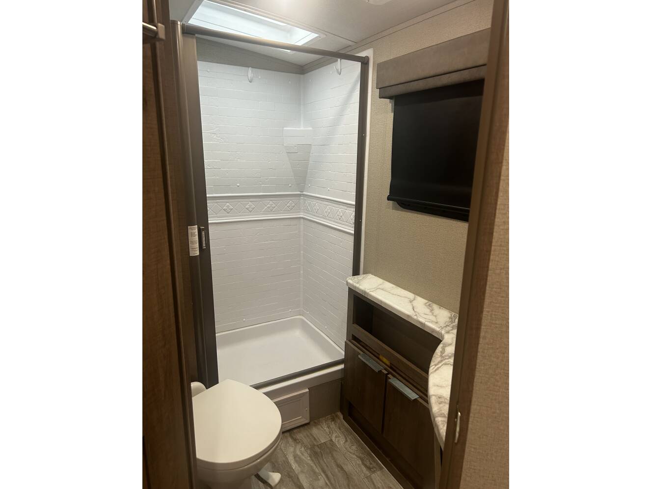 A photo of this 2020 Grand Design IMAGINE 2800BH