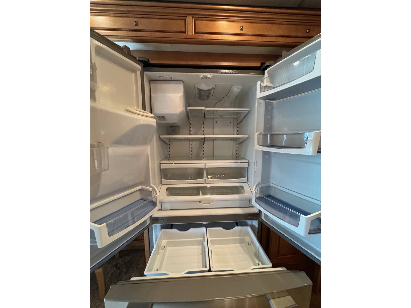 A photo of this 2014 Itasca MERIDIAN 42E